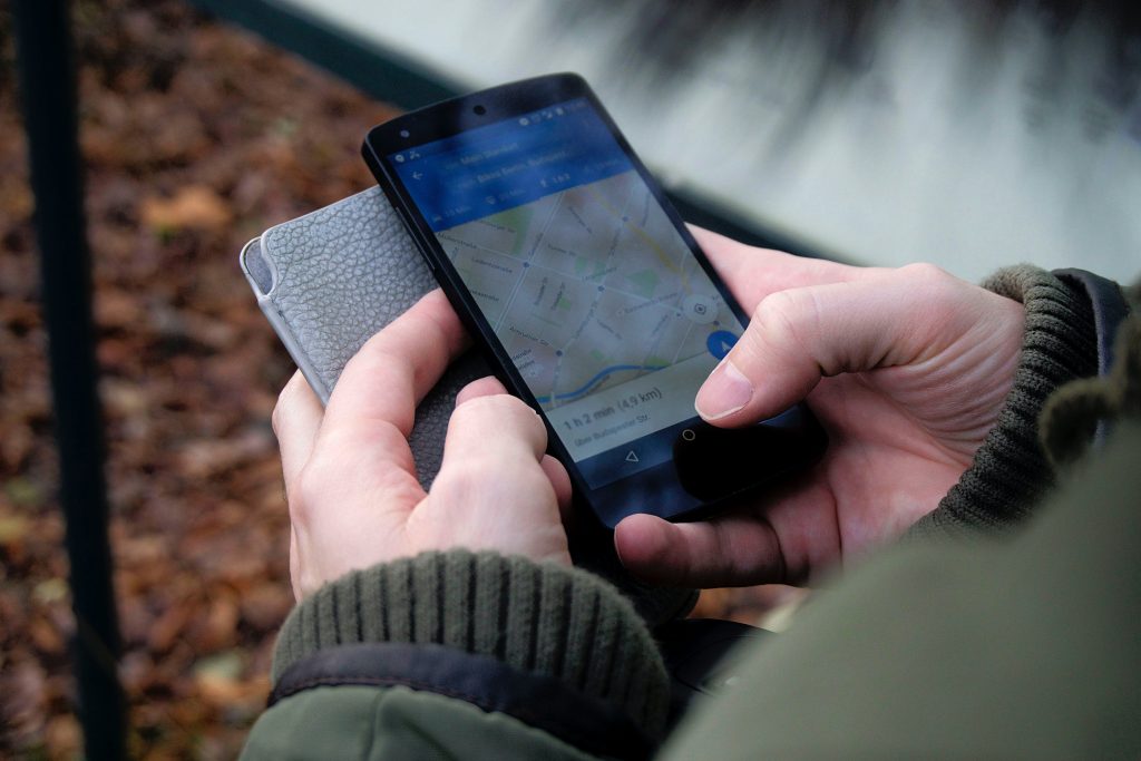 Google Maps, Kayak y Wise, algunas de las aplicaciones móviles infaltables para tus viajes